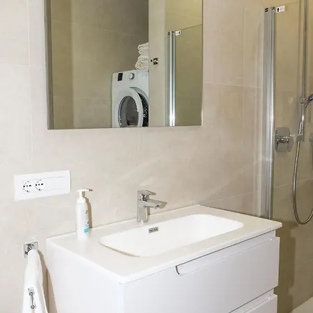 Diego's House Apartman *